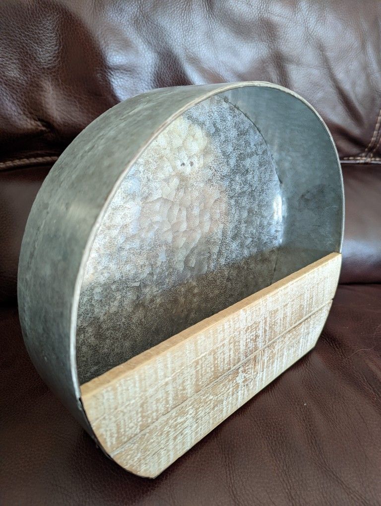 New Metal & Wood Wall Shelf