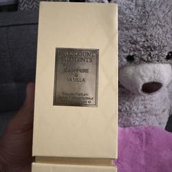 INDULGENT MOMENTS: Cashmere And Vanilla - Perfume 50$ - 125 Ml Big One 