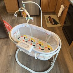 FISHER PRICE BABY BASSINET