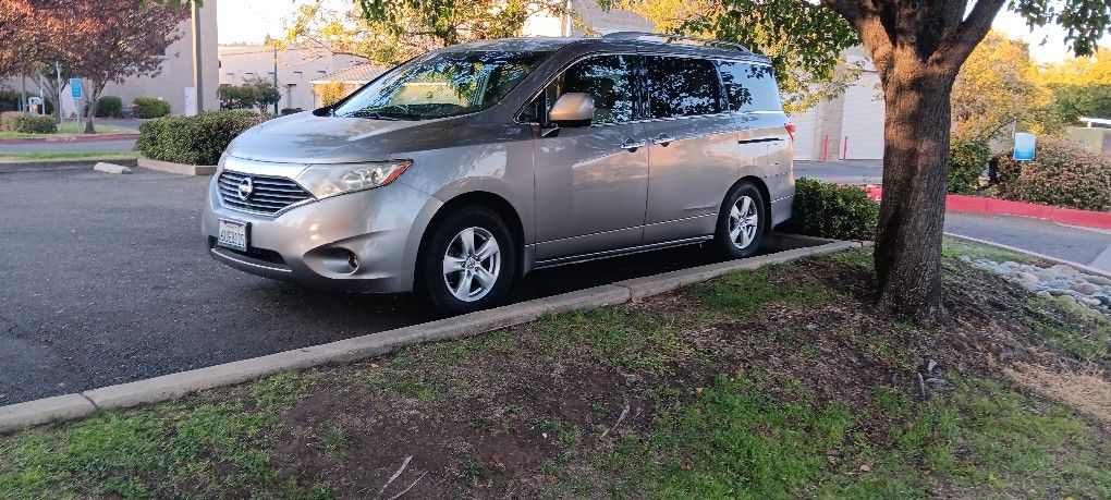 2012 Nissan Quest