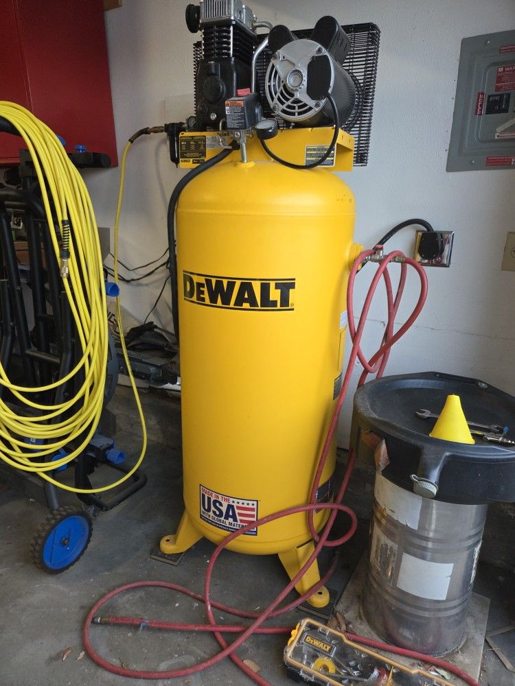 DEWALT 155PSI Stationary Electric Air Compressor