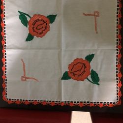 Servilleta bordada a mano 