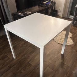 Table Desk White Squared