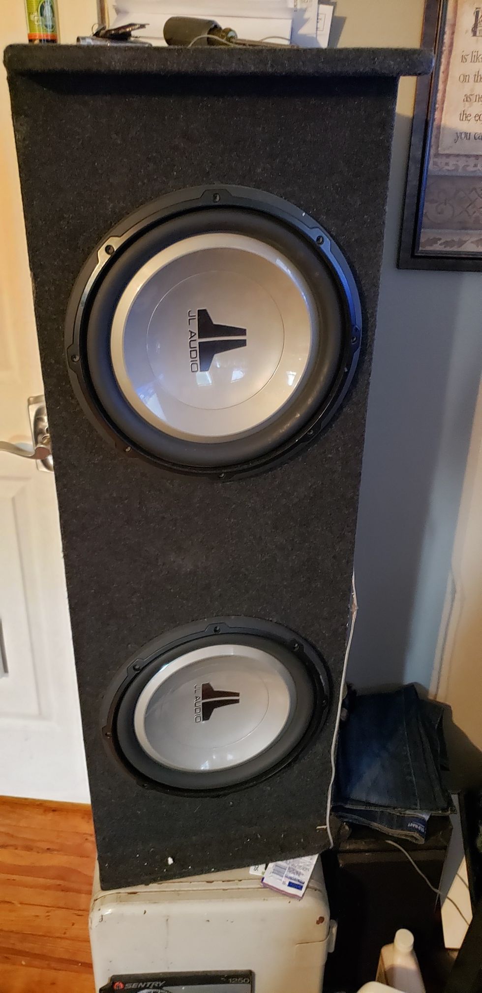 Jl audio sub box