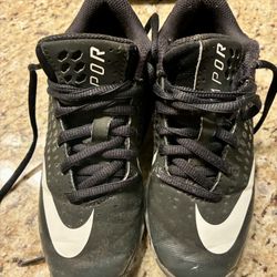 Nike Vapor Cleats – Size 1Y (Youth)