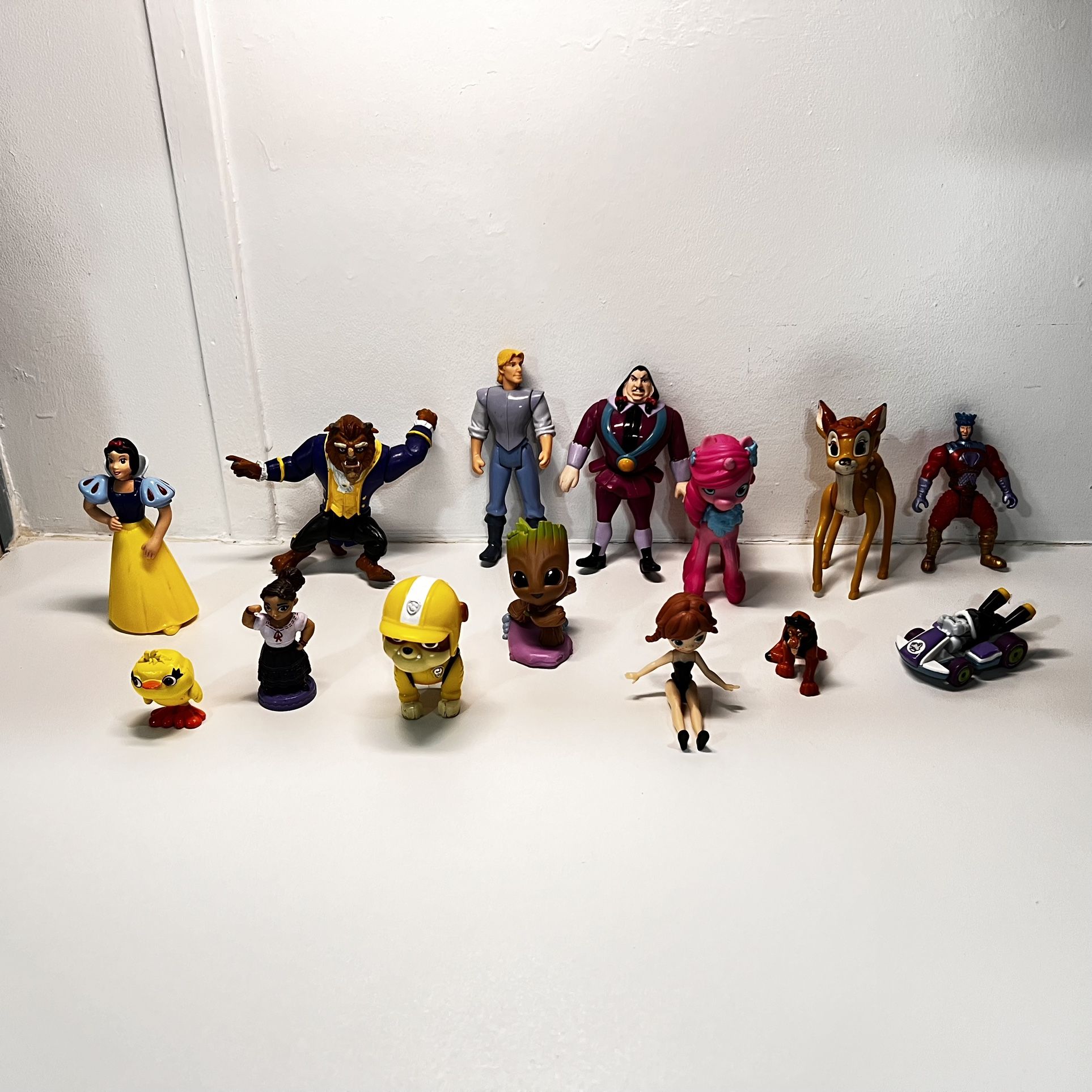 Mix match toy lot ! !