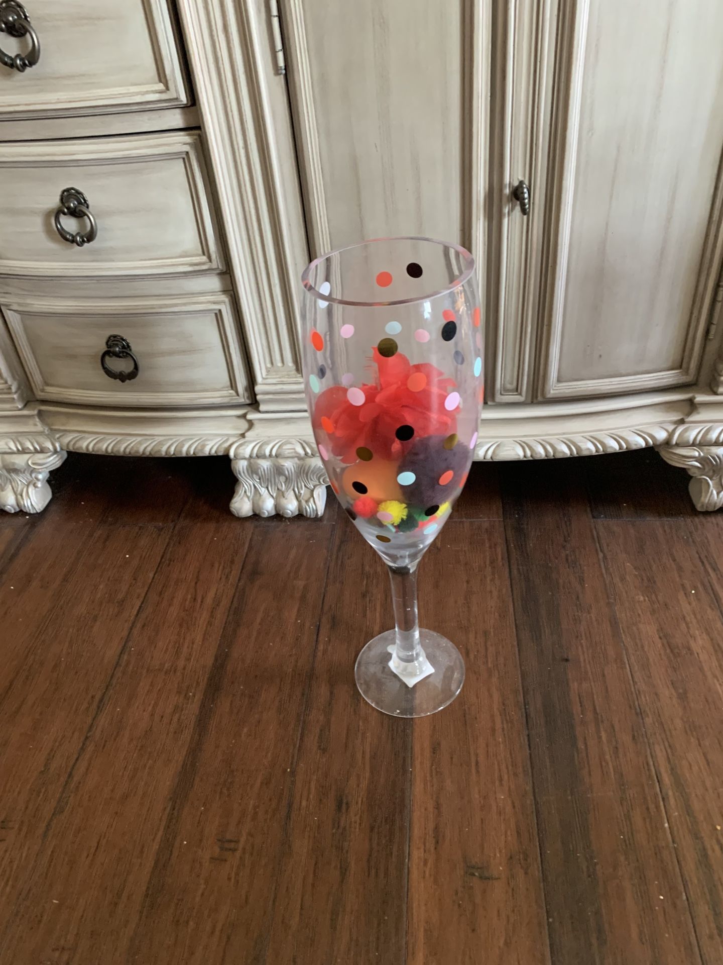 20” Tall Storage Glass Suitable For scrunchies or Hair Products