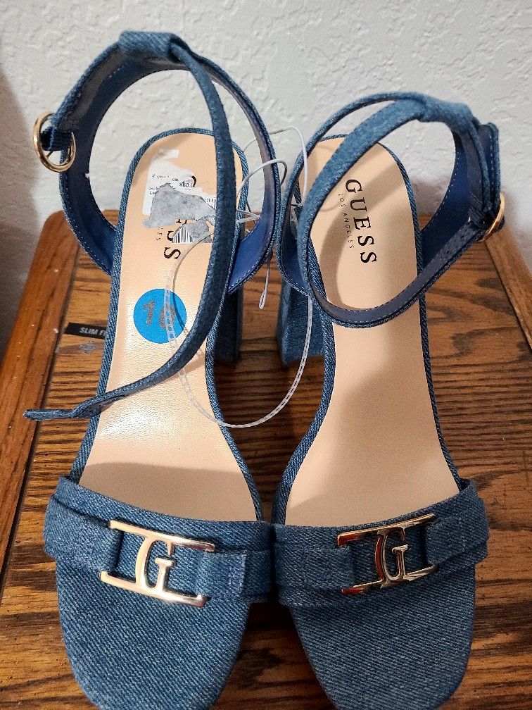 Guess Size 10 