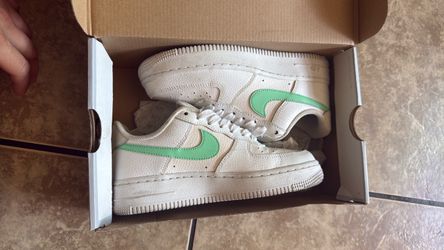 Nike Air Force 1 Low White Green Sneakers