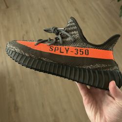 Yeezy Boost 350 V2 