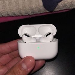 BRAND NEW Airpod Pro 2s NO BOX CHECK DESCRIPTION