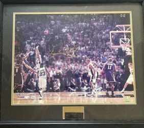 Dereck fisher autographed picture frame.
