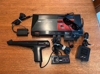 Sega Master System console, 3D Glasses, Phaser, Controller, cables WORKS SMS 3-D Adaptor