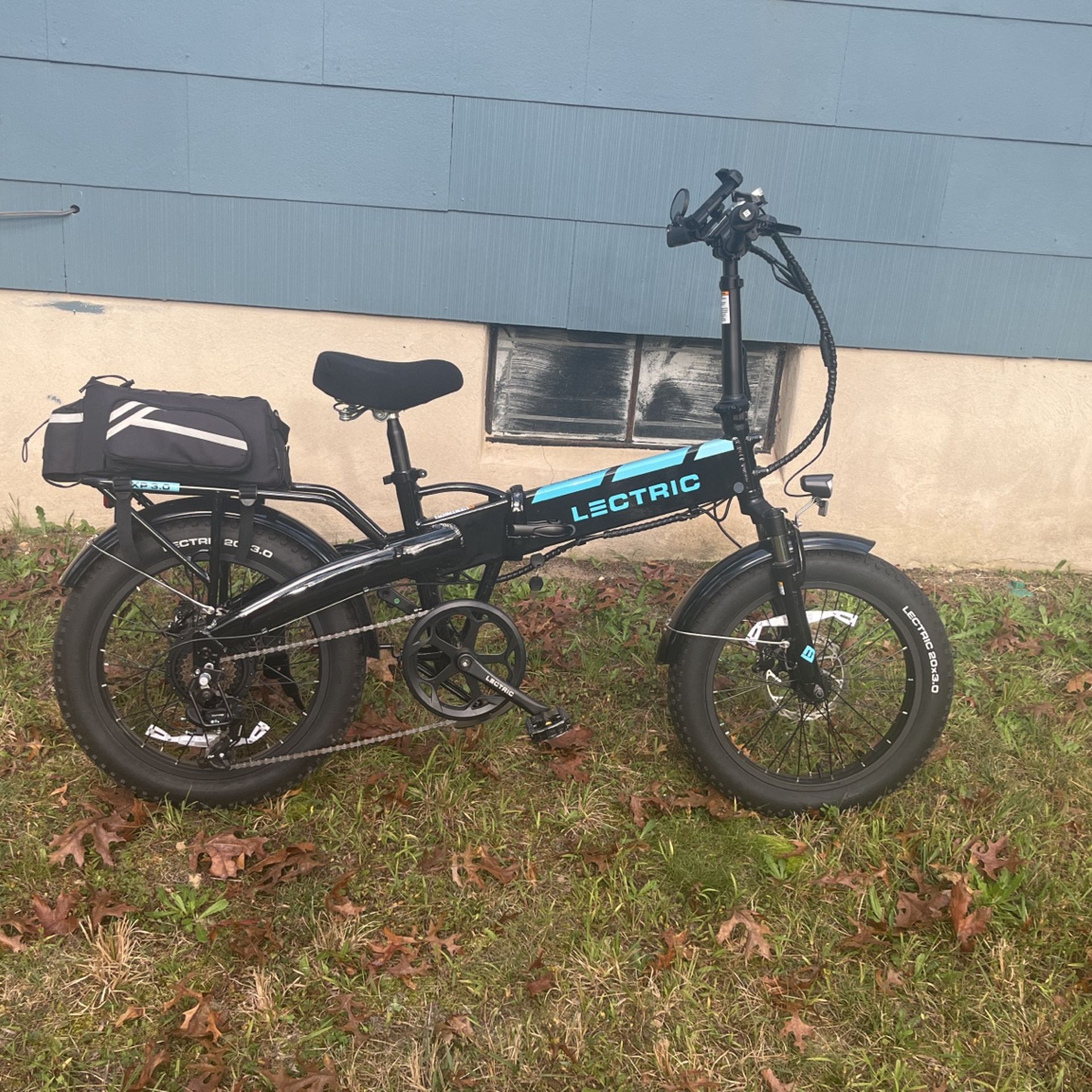lectric 3.0 with 2 lithium 48v batteries and accessories for Sale in