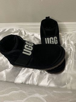 UGG Graphic Slipp On