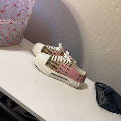 Burberry Shoes 