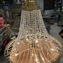 Giant Crystal Chandelier 