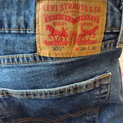 Men’s Levis Jeans 