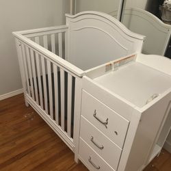 Baby Crib 200