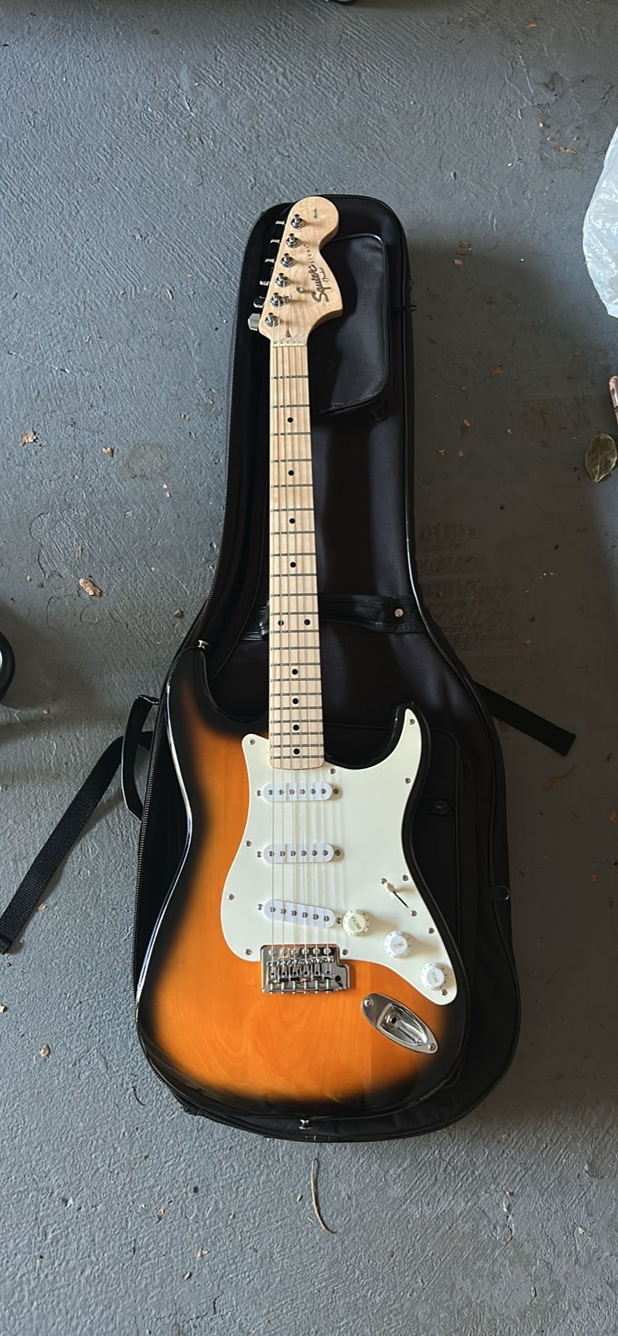 Squier Fender Electric Guitar