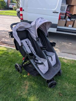 Combi Fold N Go Double Stroller two HARD TO FOLD 90805