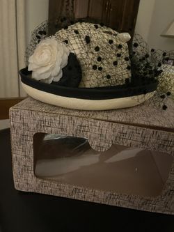 Vintage Black & White Hat