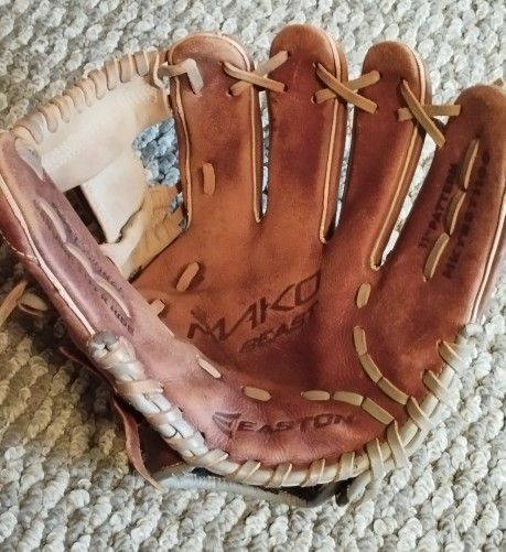 Esston MAKO 11" Pro Series Baseball Glove