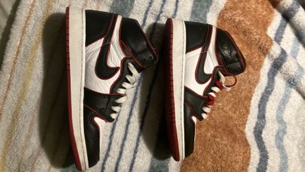 Jordan bloodline 1 mid