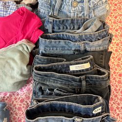 Women’s clothing Bundle (30+ items) jeans, shorts, tops, dresses, skirts