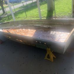  Boat Fiberglass Make Offer Or Trade
