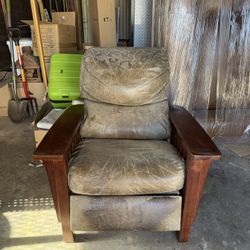 Free Recliner And TV Stand