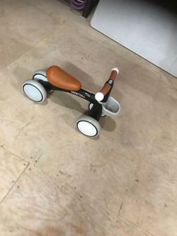 Toddler balance bike
