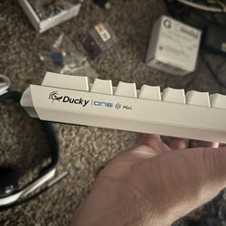 Gaming headset mouse kb and monitor