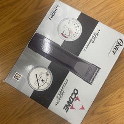 Oster Clippers With 3 Detachable Blades 