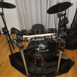 Alesis Nitro Mesh Electic Drum Kit Upgraded Chrome Stand and Extras