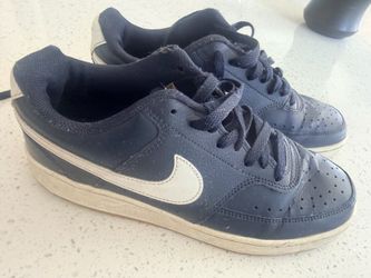 2 pairs of tennis shoes