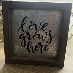Small Decorative Picture 