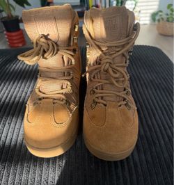 Size 7 Mens work boots tactical
