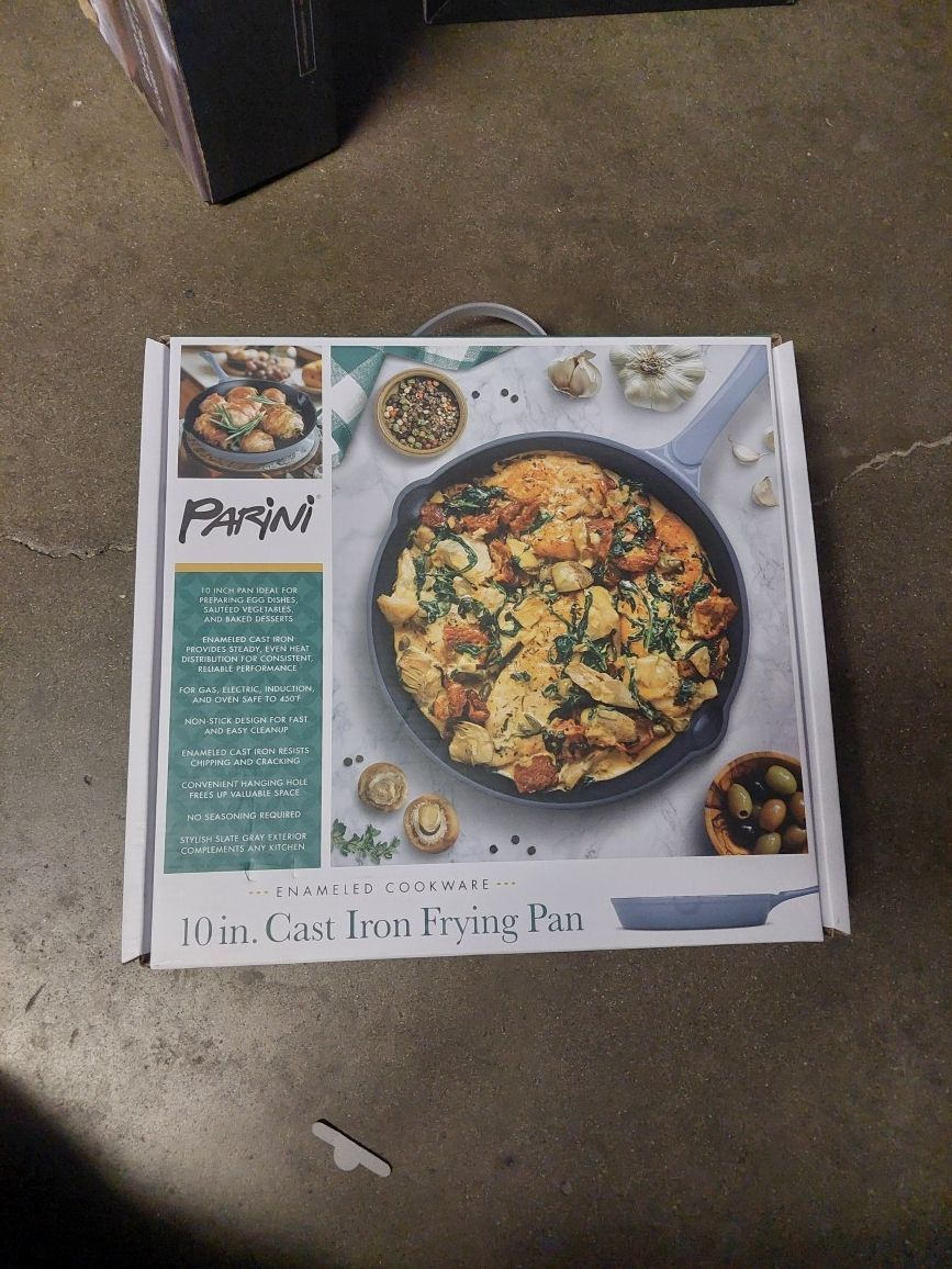 Parini 10in Cast Iron Frying Pan