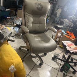 Big Comfortable Chairs 