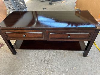 SUPER BEQUTIFUl  AOLID WOOD COFEE TABLE