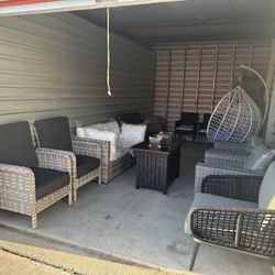 New inbox patio set (we finance and deliver)($54 down,90 day no interest payment plan)