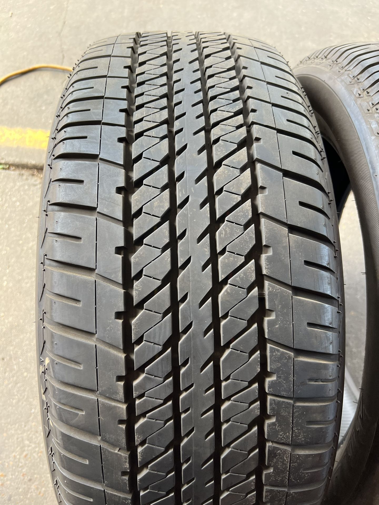 2) TIRES 275/50/22” BRIDGESTONE , Like New 