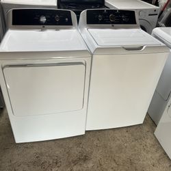 GE® 4.5 cu. ft. Capacity Washer with Water Level Control. GE Spanish Control Panel 7.2-cu ft Vented Electric Dryer ( White )used with 3 months warran.