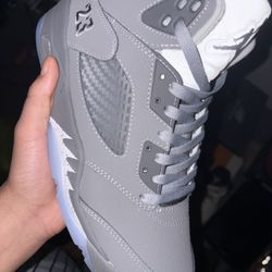 Wolf Gray 5s