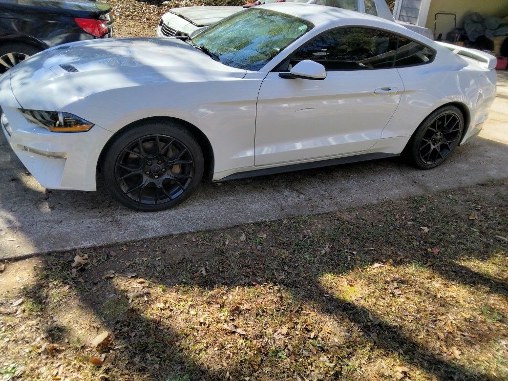2018 Ford Mustang
