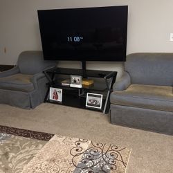 2 Sofas  Chair Color  Blue And  Brown  No pets No Smoke Very Clean 