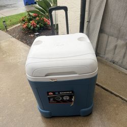 Igloo 70 Qt Maxcold Cooler 