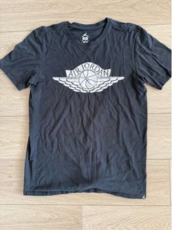 Jordan Graphic Tee Shirt - Size Small