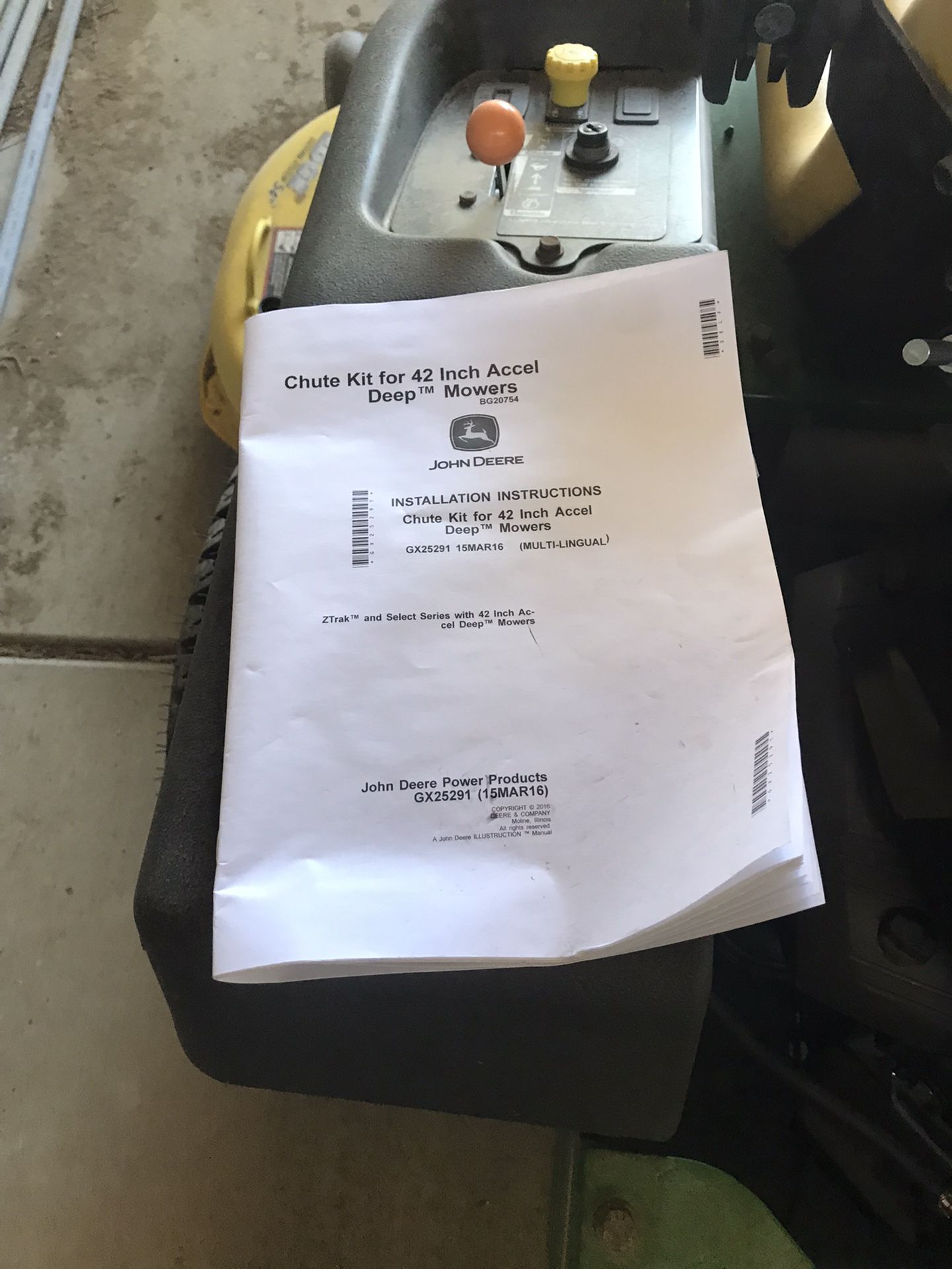 John Deere 42” Bumper And Bag Kit